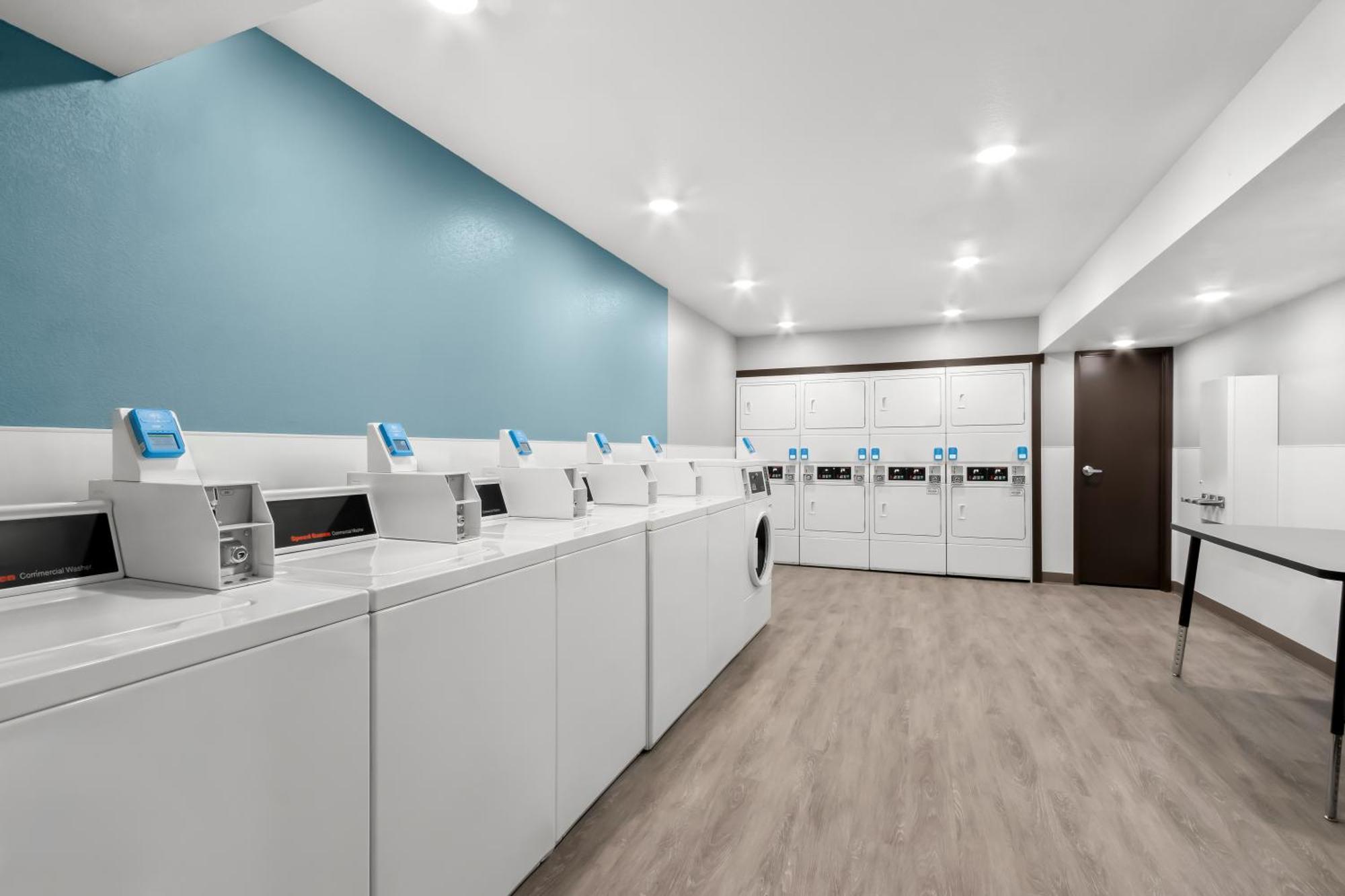 Woodspring Suites Chandler Phoenix Medical Center Eksteriør billede